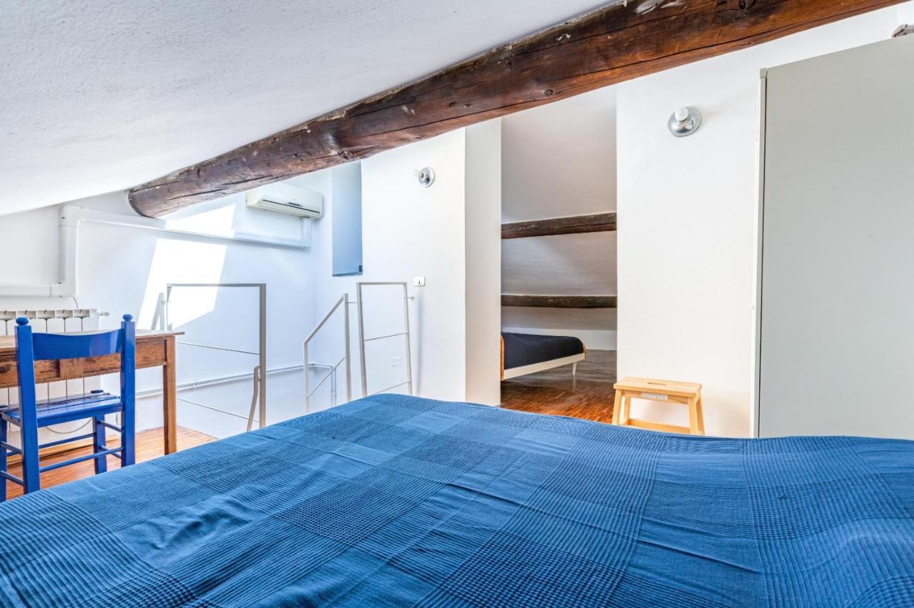 Porta Ticinese Colorful Apartment! * Milaan